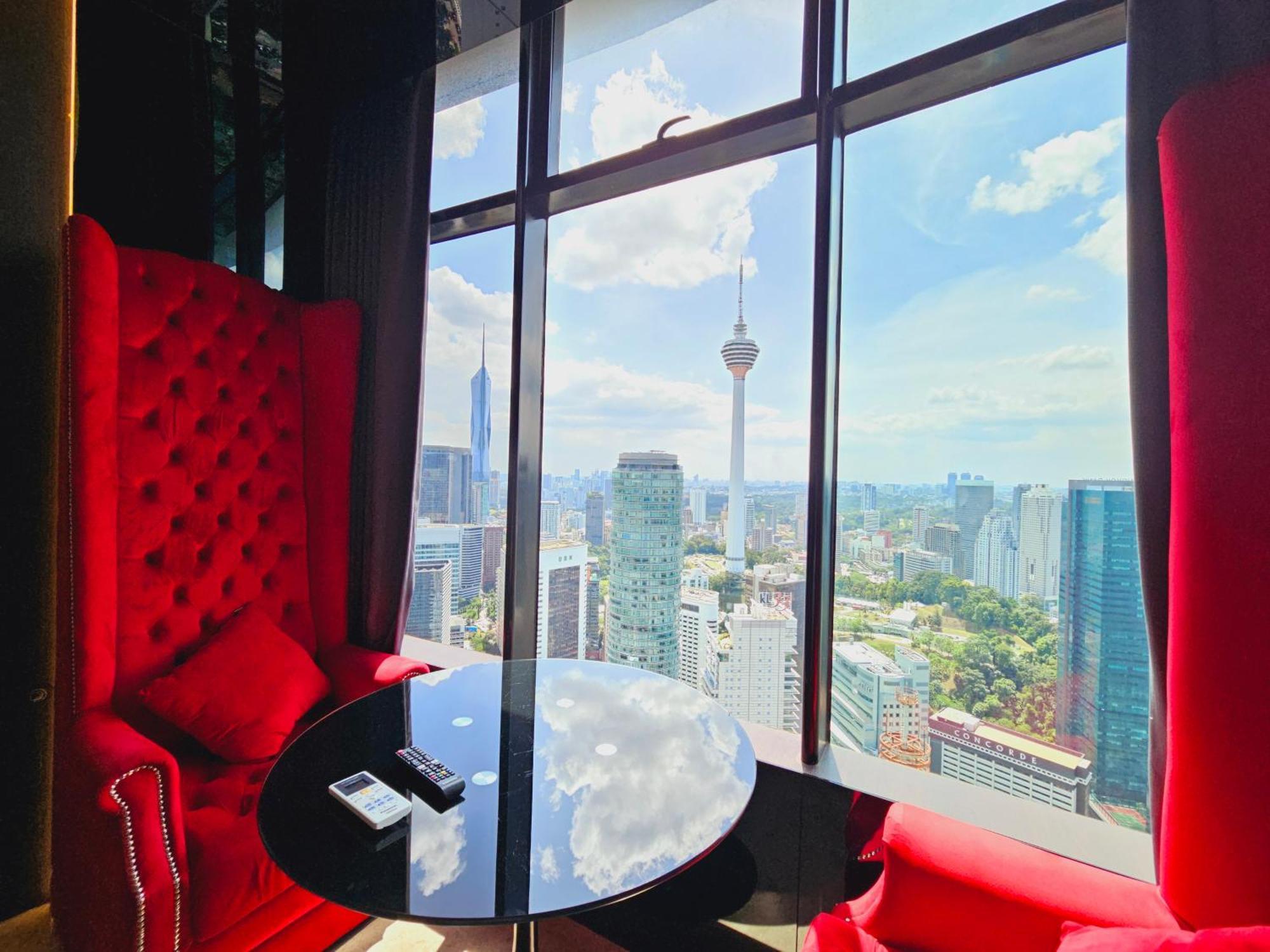 Sky Suites Klcc By Staylar Kuala Lumpur Exterior photo