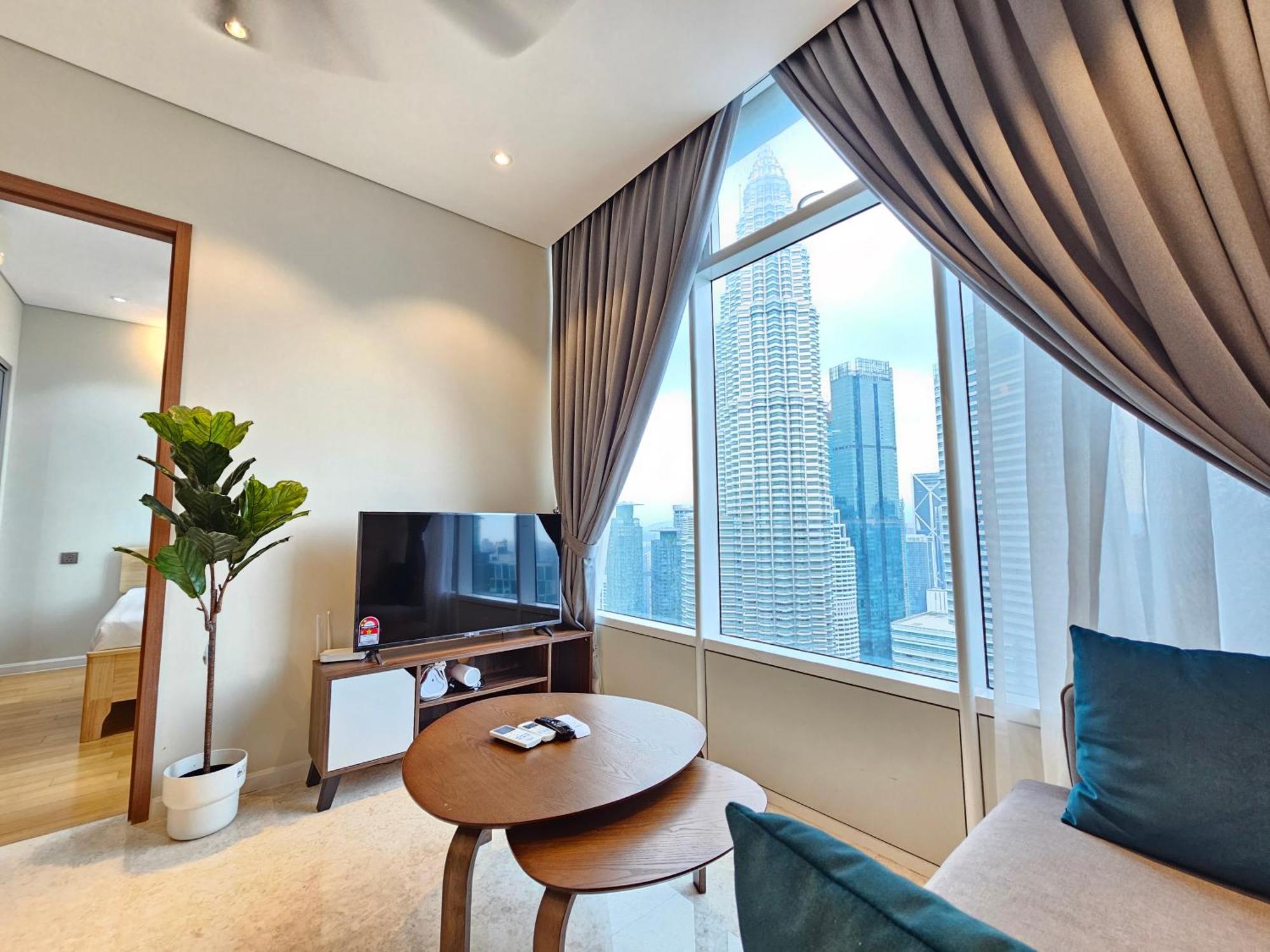 Sky Suites Klcc By Staylar Kuala Lumpur Exterior photo